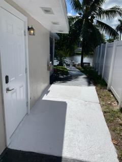 waterfront lake Hollywood hard rock Airport - Dania Beach - 1