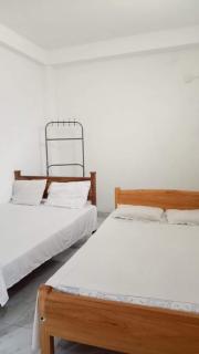 WIND BREEZE INn - 1