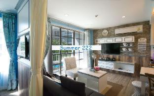 Summer Huahin Condo classic room pool view - 3