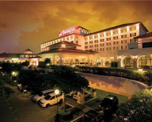 Waterfront Airport Hotel and Casino - Mactan - 1