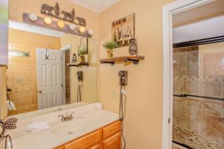 Happy Trails, Resort Pool, FREE Attraction tickets for each paid day, Hot Tub, WIFI!!! - 6