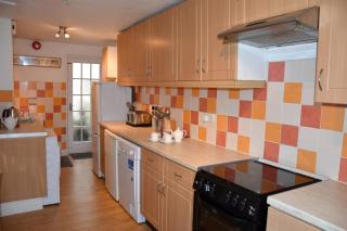 Newquay Escape, 5 spacious ensuite bedrooms & parking- Simplycheckin - Newquay - 8