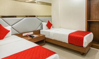 Hotel Hometown Near US Embassy BKC - Bombay - 3