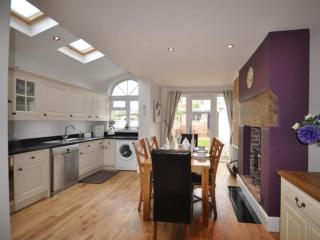 Pedaller's Cottage - 9