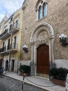 DF Room Borgo Antico - A Quiet Comfort in Bari Vecchia - 0