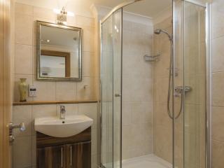 Court Lodge, Hillfield Village - 2