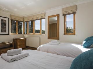 Court Lodge, Hillfield Village - 1