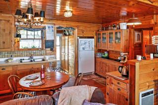 Newport Cabin with Lakefront Private Porch and Grill! - Newport - 2