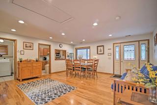 Riverfront Elkins Home with Fireplace and Deck! - Elkins - 4