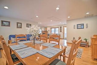 Riverfront Elkins Home with Fireplace and Deck! - Elkins - 6