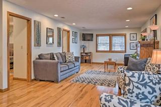 Riverfront Elkins Home with Fireplace and Deck! - Elkins - 3