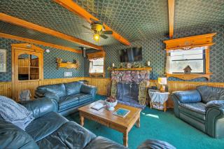Walk to Lake Cabin with Deck and Views in Fawnskin - Fawnskin - 7