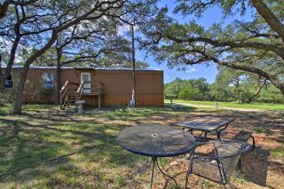 Quiet Utopia Cabin with Deck and Mountain Views! - 9