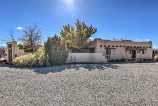 Eclectic El Prado Home with Hot Tub Near Downtown! - El Prado - 8