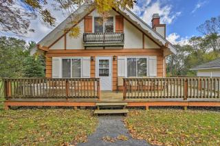 Walk to Green Lake and Beach Cozy Cabin with Deck - - 0