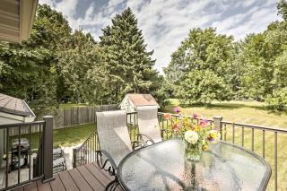 Plymouth House Walk to Beach and Medicine Lake! - 0