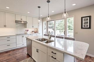 Plymouth House Walk to Beach and Medicine Lake! - 2