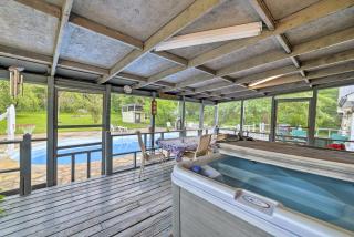 Dayton Home with Pool and Deck on 37 Private Acres! - Dayton - 9