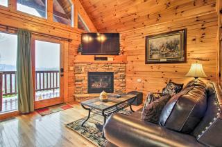 Breathtaking View Cabin with Game Room and Hot Tub! - Gatlinburg - 6
