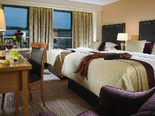 Westport Coast Hotel - 8