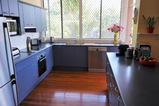 Villa with Views & Pool - 0