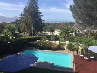 Golf and Garden Guesthouse - 1