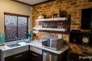 Grey Manor Guesthouse - 5