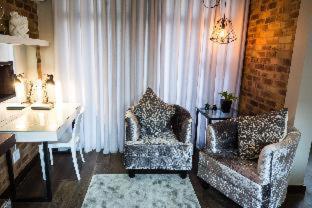 Grey Manor Guesthouse - 4