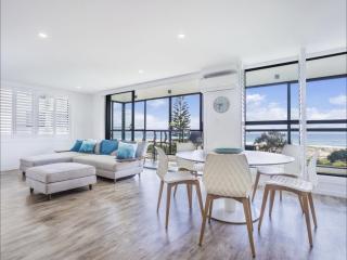 Kirra Waves - Gold Coast - 0