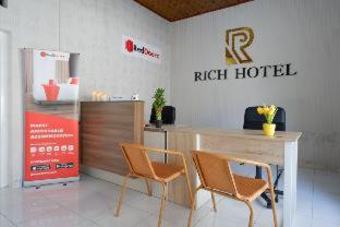 RedDoorz near Mataram University - Mataram - 2