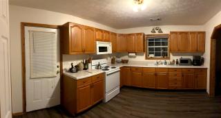 Ridge Retreat at Hearthstone Cabins and Camping - Pet Friendly - Helen - 1