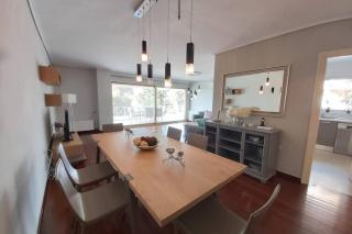 Luxury beachfront 3 bedroom apartment in Kavouri beach, Athens - 4