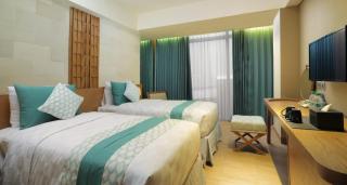 Bedrock Hotel Kuta - Kuta - 7