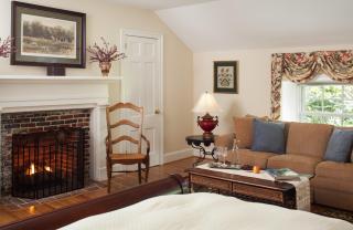 Inn at Warner Hall - 3