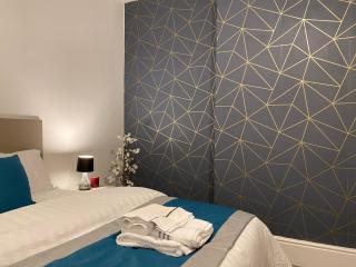 Heaton Park Road Professional Lets - 8