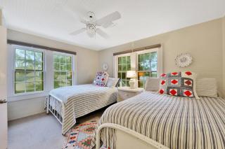 Mosley Cottage - Demere Park - 2