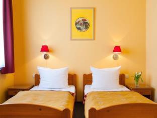 Cloister Inn Hotel - Prag - 2