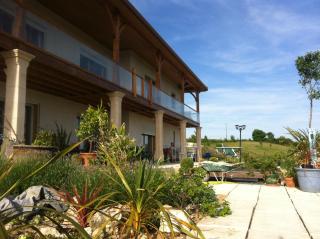 La Découverte, Jacuzzi, Sauna, et Terrasse avec vue sur lac à la campagne entre Toulouse et Auch - Catonvielle - 9