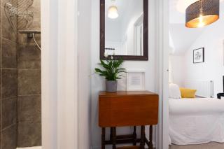 Charming, Well-Equipped Apt - 5 Minutes From Beach - 3