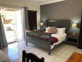 The Solomon Guest House - 3