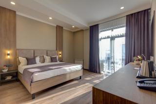 Sara Boutique Hotel - Bisjkek - 9