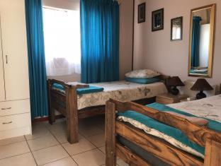 Fisherhaven Travellers Lodge - Hermanus - 1