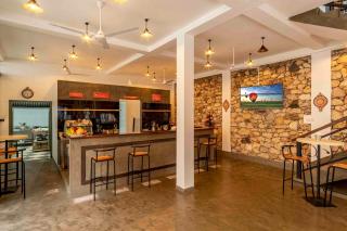 Brixia Cafe & Guest - Galle - 3