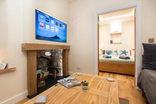 Sandpiper, apartment across from the beach - 0