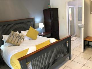 The Solomon Guest House - 7