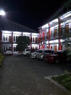 Homestay Griya Sawah Gunung Syariah Mitra RedDoorz - Banjarnegara - 5