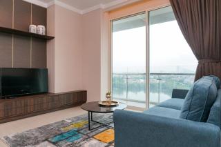 Cozy and Comfy 2BR Citralake Suites Apartment By Travelio - Jacarta - 1