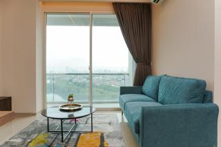 Cozy and Comfy 2BR Citralake Suites Apartment By Travelio - Jacarta - 3