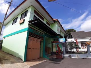 OYO Life 2884 Wisma Jatnika Syariah - 8