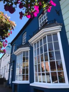 The Blue Mantle - Wellington - 0